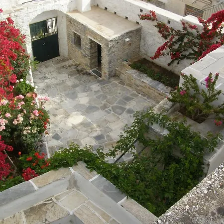 Zeus House Naxos