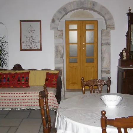 Zeus House Naxos Filótion